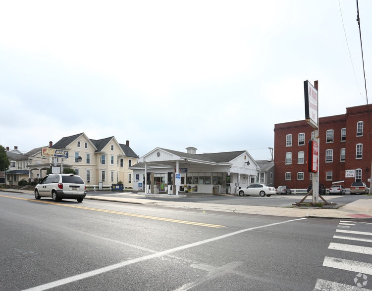 102 E Main St, Palmyra, PA for sale - Primary Photo - Image 1 of 1
