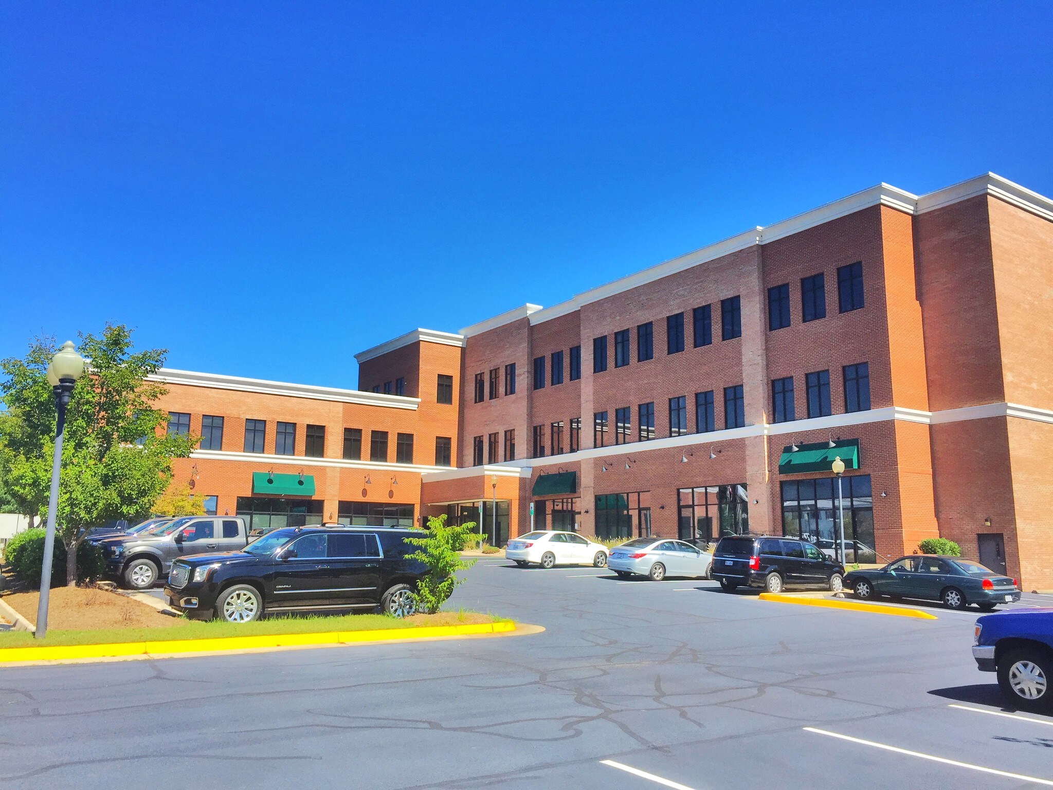 17739 Main St, Dumfries, VA for sale Building Photo- Image 1 of 1