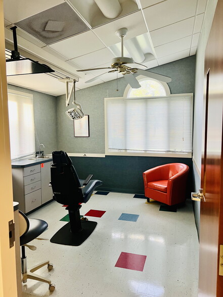 12205 Gayton Rd, Richmond, VA for lease - Building Photo - Image 2 of 12