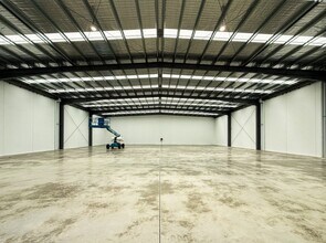 9 Gateway Dr, Carrum Downs for lease Interior Photo- Image 1 of 11
