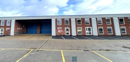 6 Hawley Ln, Farnborough for lease Building Photo- Image 1 of 2