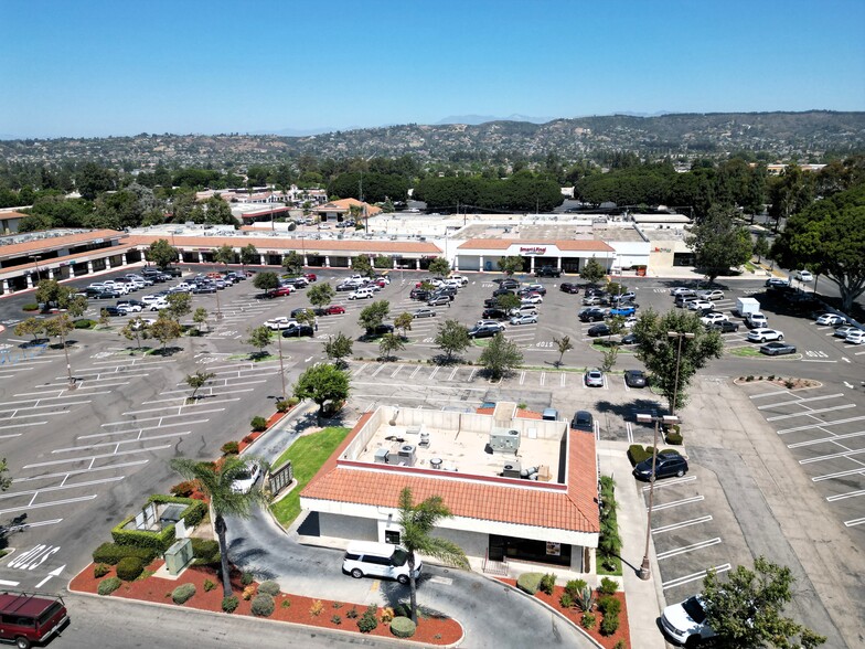 261-393 Arneill Rd, Camarillo, CA for lease - Building Photo - Image 3 of 19