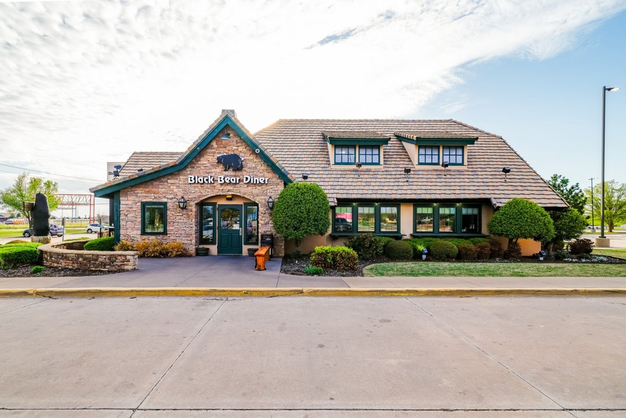 3015 W Memorial Ave, Oklahoma City, OK for sale - Building Photo - Image 3 of 7