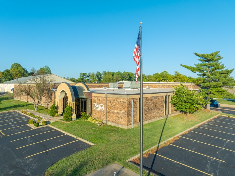 820 N Cedarbrook Ave, Springfield, MO for sale - Building Photo - Image 2 of 55