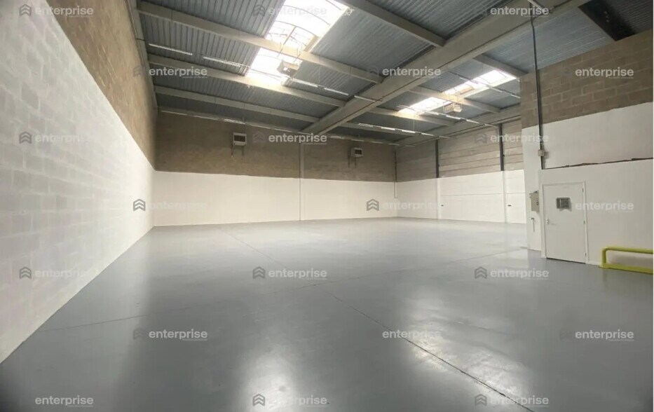 Flex in Chambly for lease - Interior Photo - Image 3 of 7