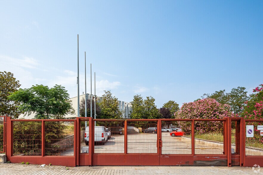 Office in Santa Perpètua de Mogoda, Barcelona for lease - Building Photo - Image 2 of 3