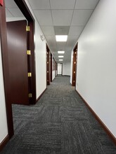 1800 NW Corporate Blvd, Boca Raton, FL for lease Interior Photo- Image 1 of 7