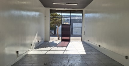 427 Venice Blvd, Los Angeles, CA for lease Interior Photo- Image 1 of 12