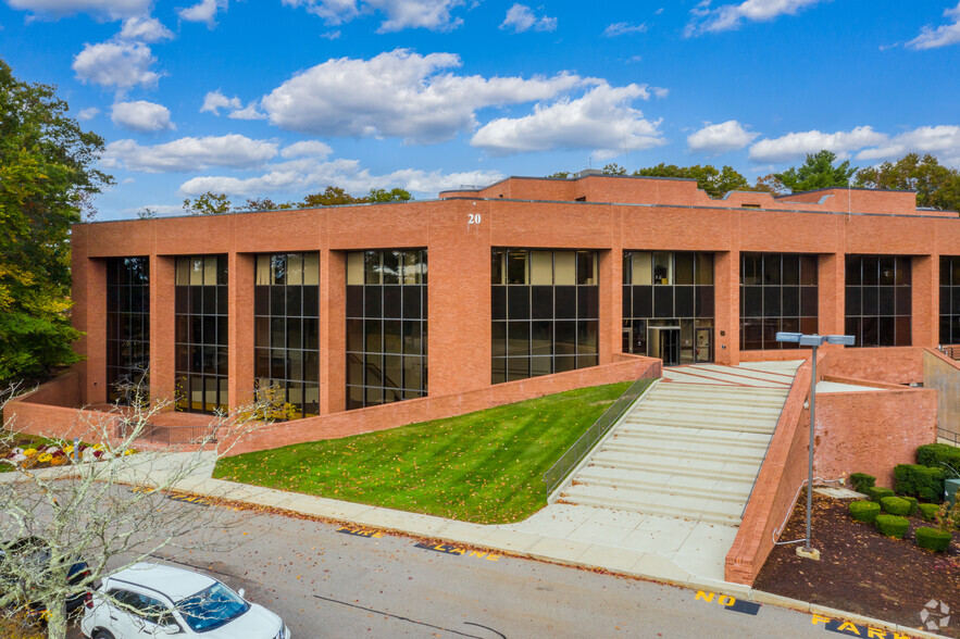 20 Cabot Blvd, Mansfield, MA for lease - Building Photo - Image 1 of 20