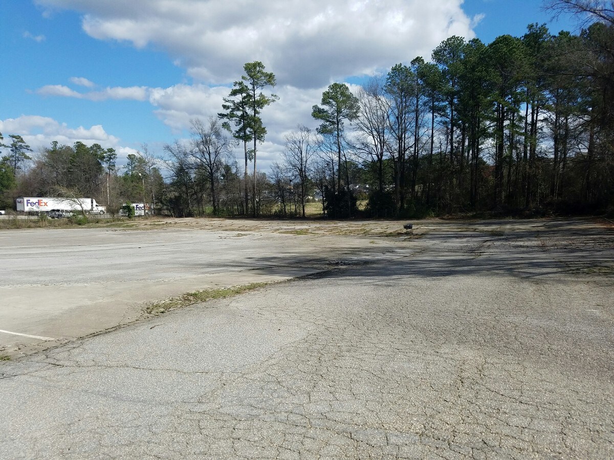 1082 Bertram Rd, Augusta, GA 30909