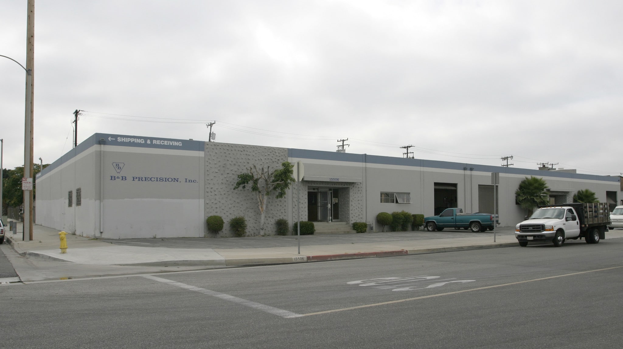 15504 Minnesota Ave, Paramount, CA for lease Primary Photo- Image 1 of 3