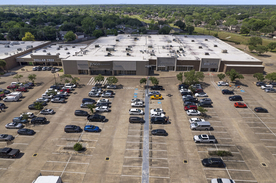 3410-3412 Highway 6, Sugar Land, TX for sale - Building Photo - Image 1 of 20