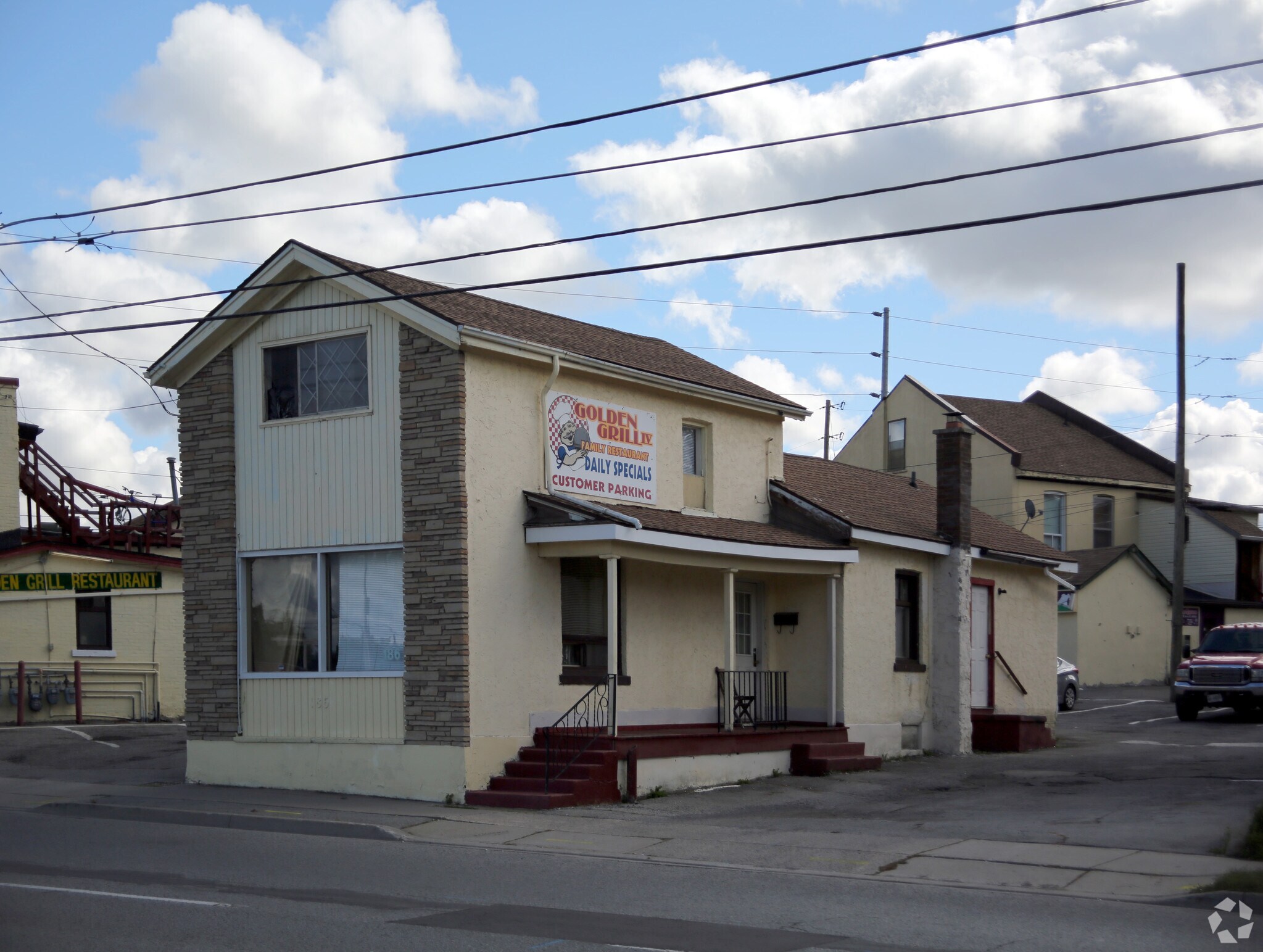 186 Welland Ave, St Catharines, ON for sale Building Photo- Image 1 of 3