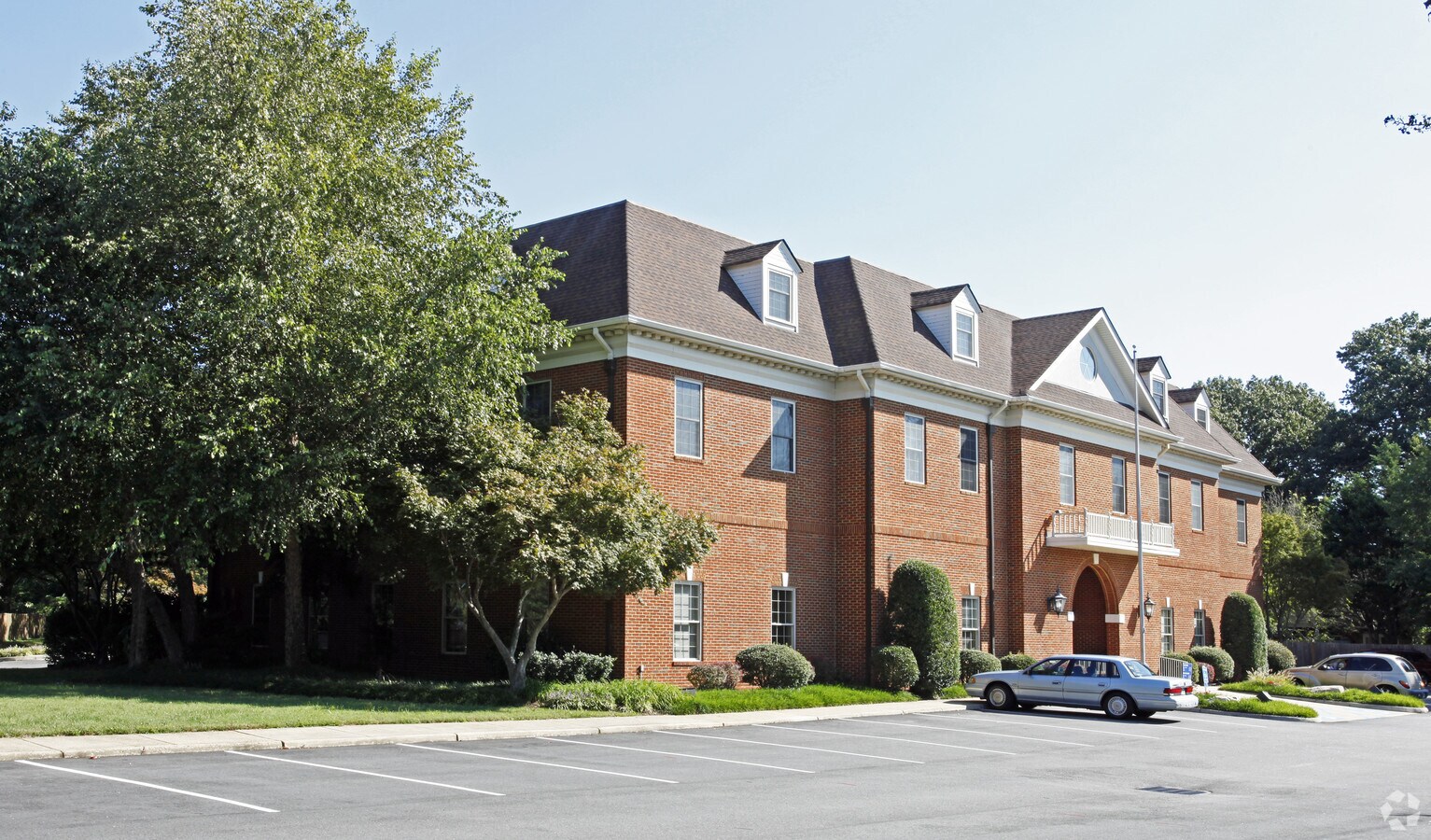 4524 Wishart Rd, Virginia Beach, VA 23455