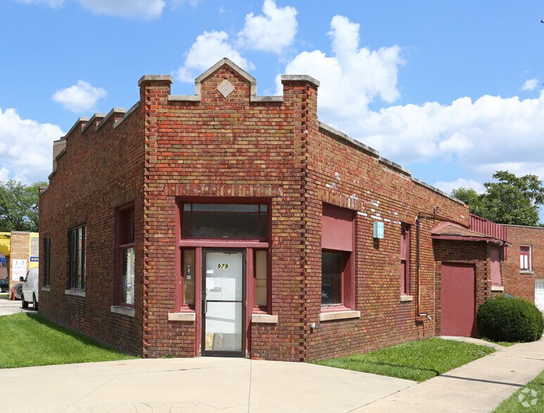 997 Lee St, Des Plaines, IL for sale - Primary Photo - Image 1 of 3