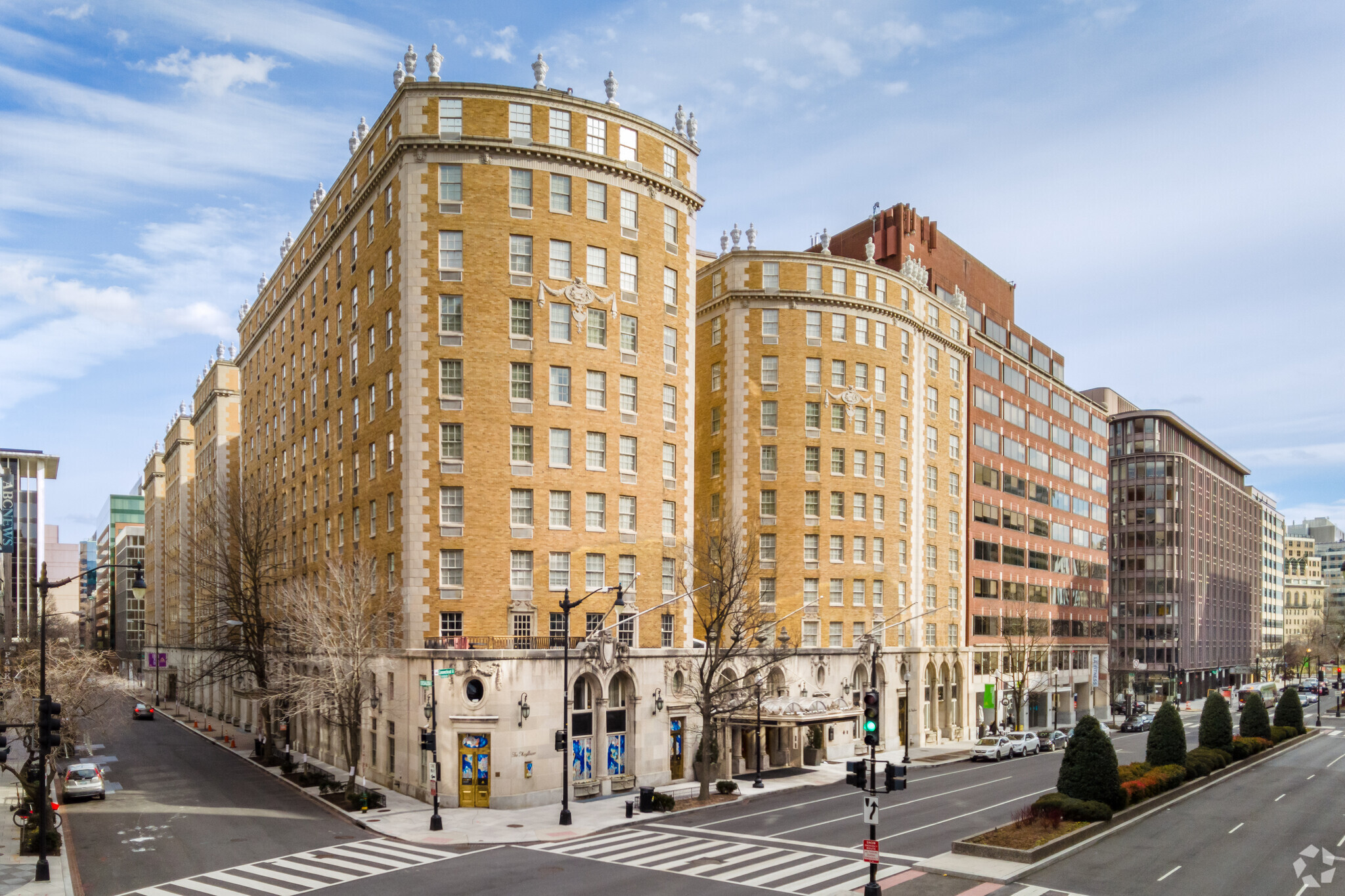 1127 Connecticut Ave NW, Washington, DC for lease Building Photo- Image 1 of 6