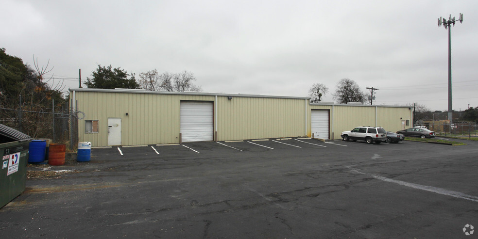 11202 Georgian Dr, Austin, TX for lease - Building Photo - Image 3 of 3