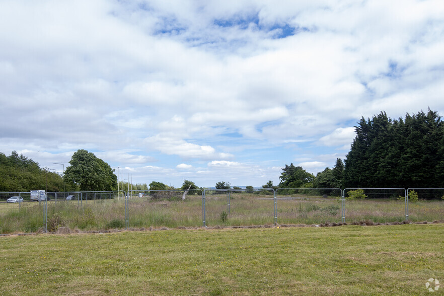 Uphall, Uphall for lease - Primary Photo - Image 1 of 3