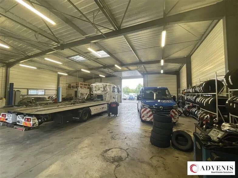 Flex in Langon for lease - Building Photo - Image 2 of 7