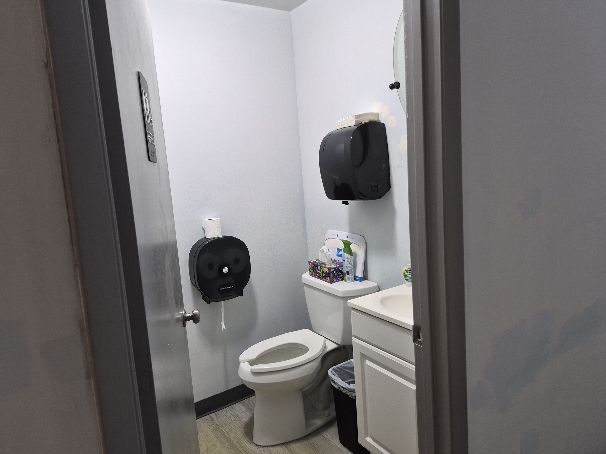 2080-2260 Sarno Rd, Melbourne, FL for lease Interior Photo- Image 1 of 13