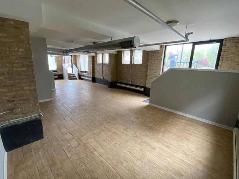 2000 W Foster Ave, Chicago, IL for lease - Interior Photo - Image 3 of 11