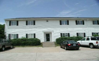 5340 N Park Pl NE, Cedar Rapids, IA for sale Primary Photo- Image 1 of 1