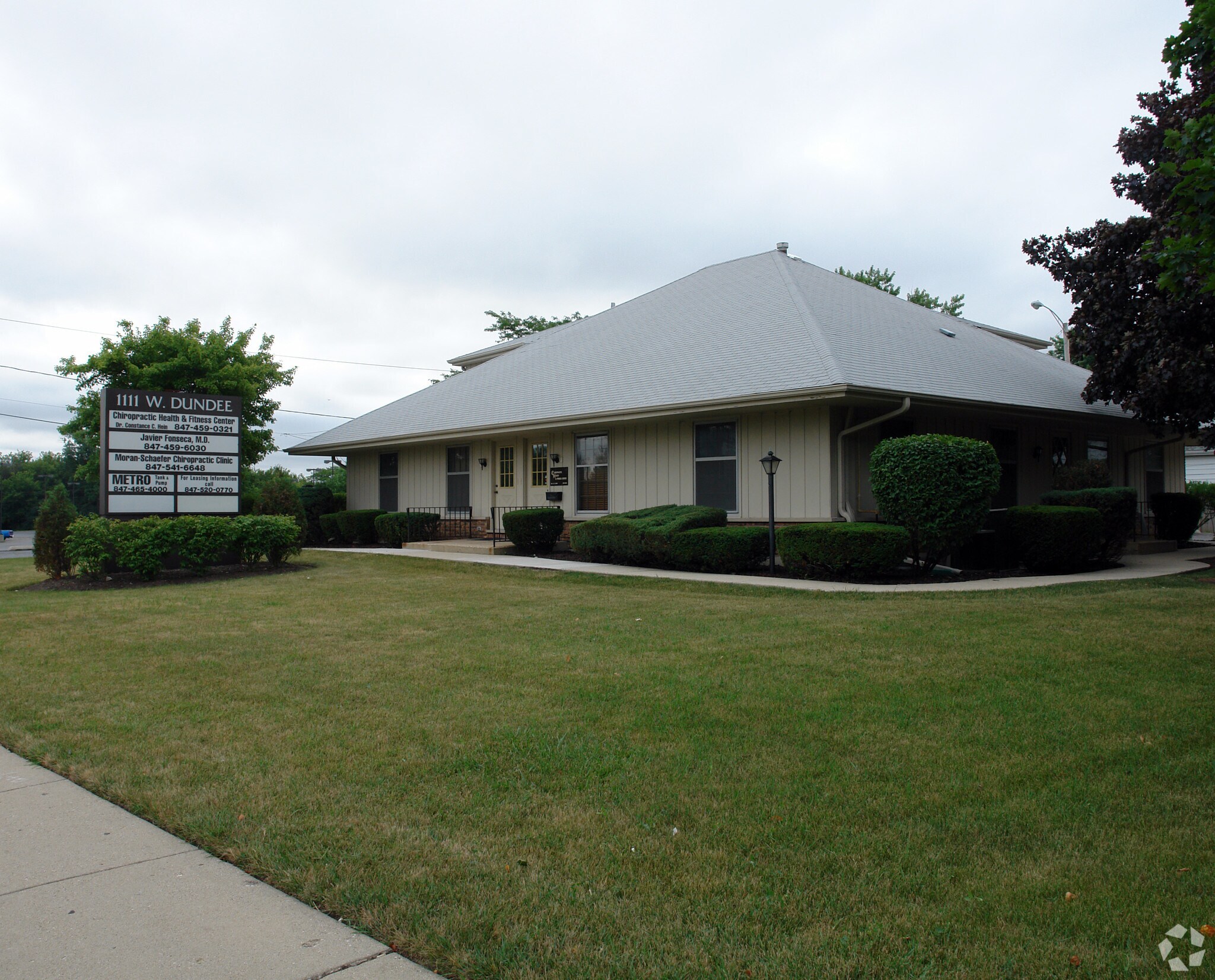 1111 W Dundee Rd, Wheeling, IL for sale Primary Photo- Image 1 of 1