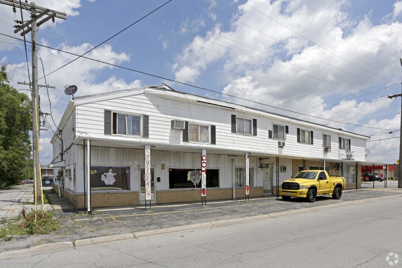 5284 Broadway, Merrillville, IN 46410