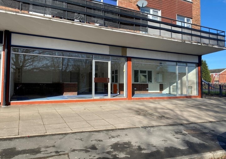 210-238 Frobisher Road portfolio of 3 properties for sale on LoopNet.com - Primary Photo - Image 1 of 2