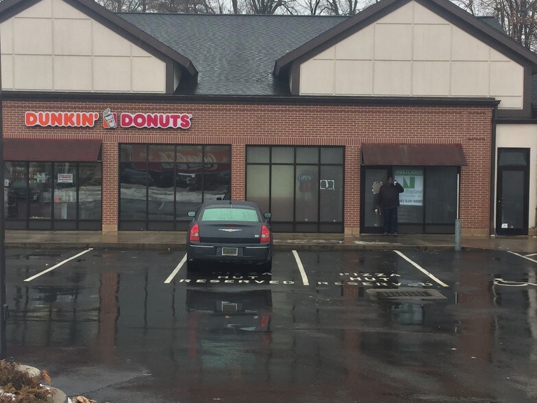 1037 Boulevard, West Hartford, CT for sale - Building Photo - Image 1 of 1