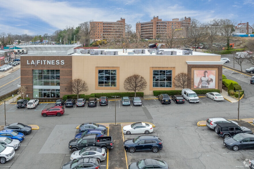 262 Boston Post Rd, Port Chester, NY for lease - Building Photo - Image 2 of 4