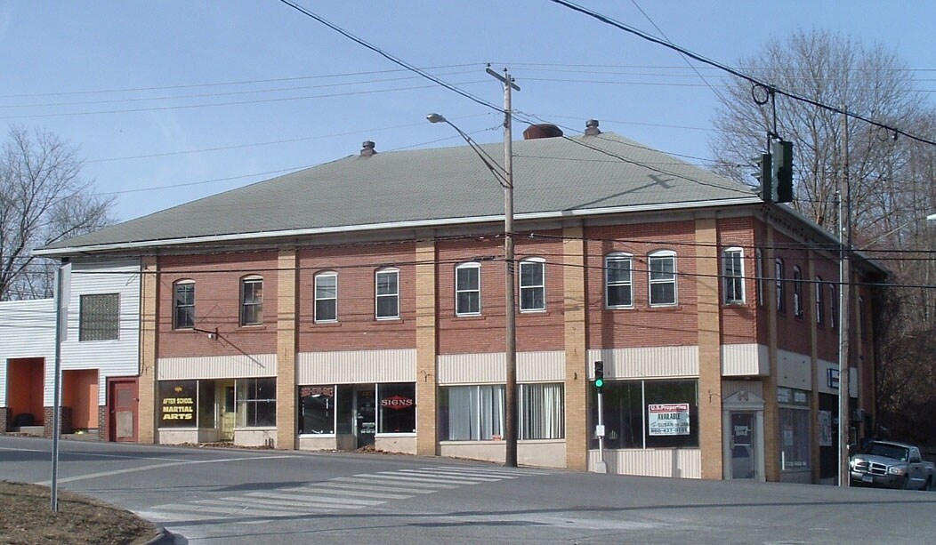 350 Norwich New London Tpke, Uncasville, CT 06382