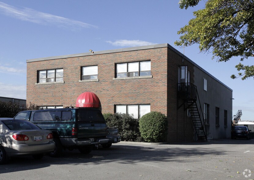 138 Creditstone Rd, Vaughan, ON for lease - Building Photo - Image 2 of 2