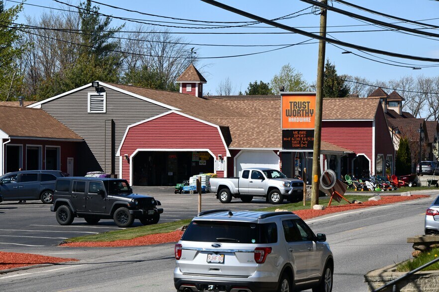 1084 Union Ave, Laconia, NH for sale - Building Photo - Image 1 of 1