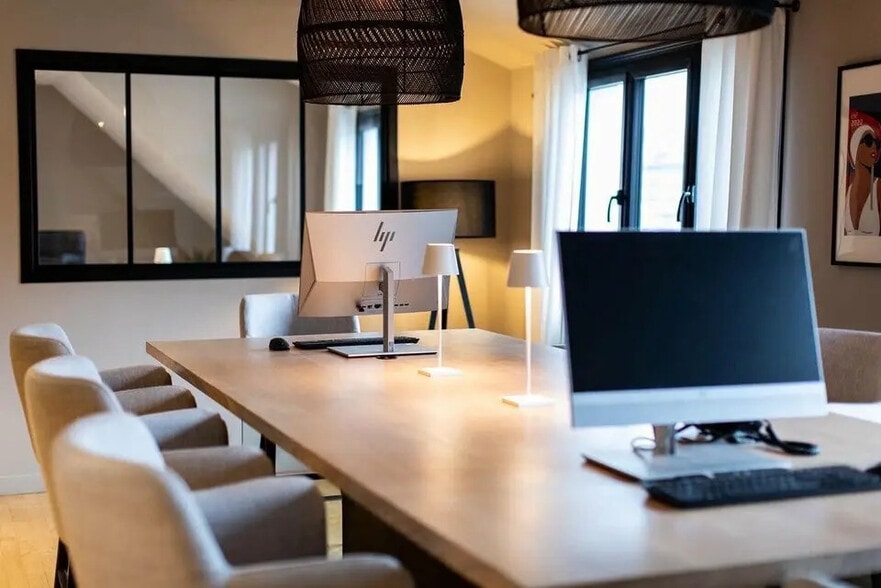 Office in Quimper for lease - Interior Photo - Image 3 of 7