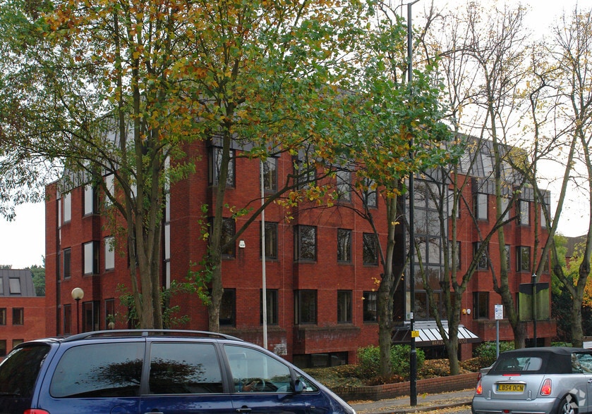 298 Regents Park Rd, London for lease - Building Photo - Image 2 of 9