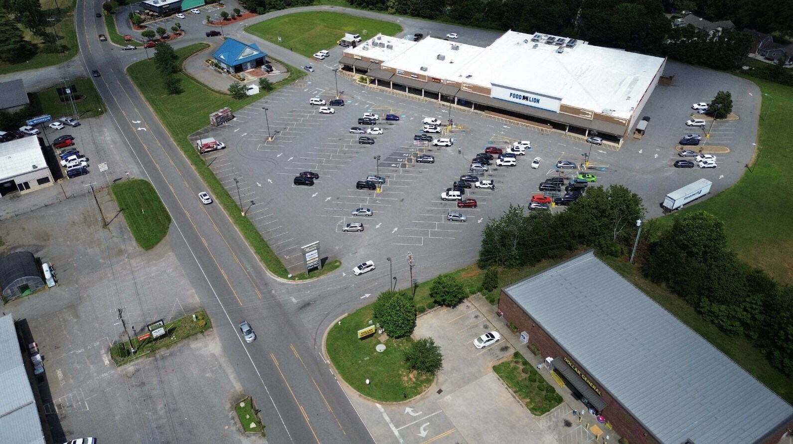 3198-3206 NC Highway 127 S, Hickory, NC for lease Interior Photo- Image 1 of 1