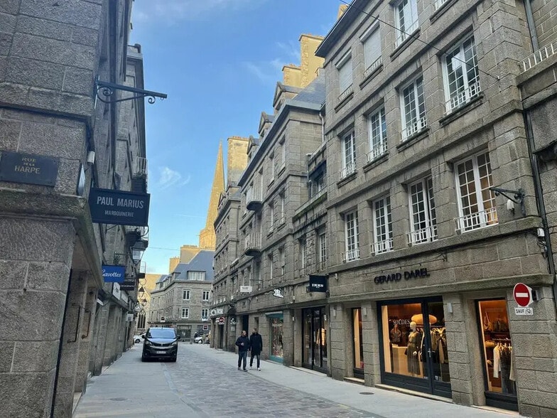 Retail in Saint-Malo for lease - Building Photo - Image 3 of 4