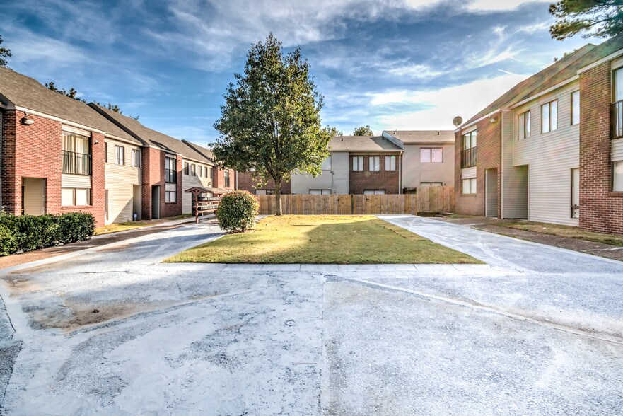 2780 RaleighLagrange Rd, Memphis, TN 38128