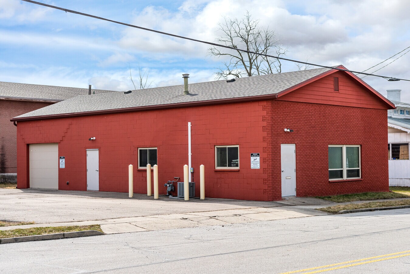 706 W Xenia Dr, Fairborn, OH 45324