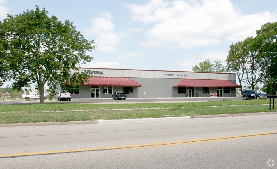 1740 E Main St, Stoughton, WI for sale - Primary Photo - Image 1 of 1