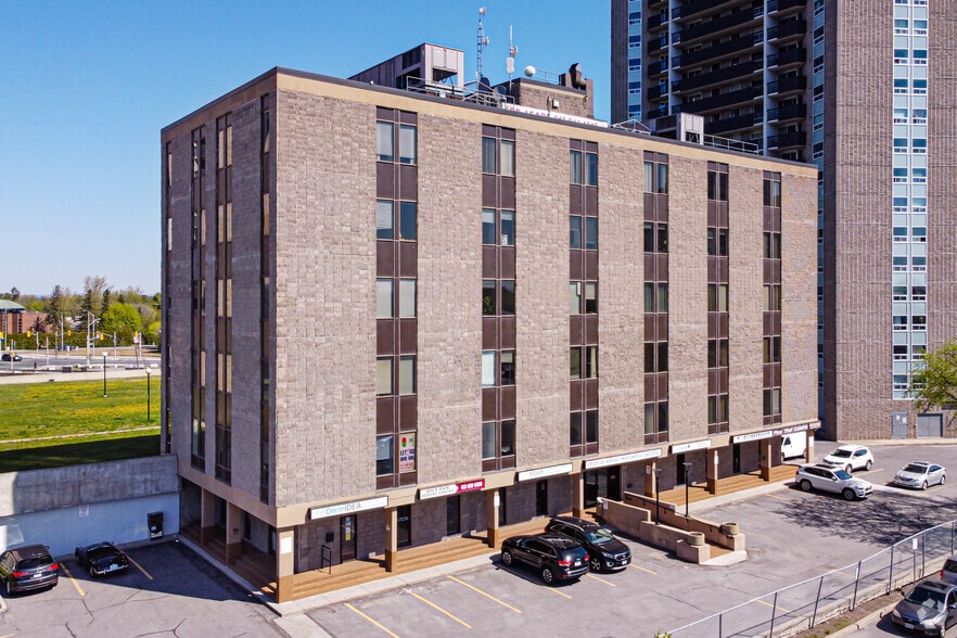 1390 Prince of Wales Dr, Ottawa, ON K2C 3N6