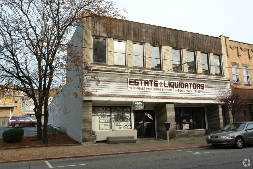 450452 Merchant St, Ambridge, PA, 15003 Storefront Property For Sale