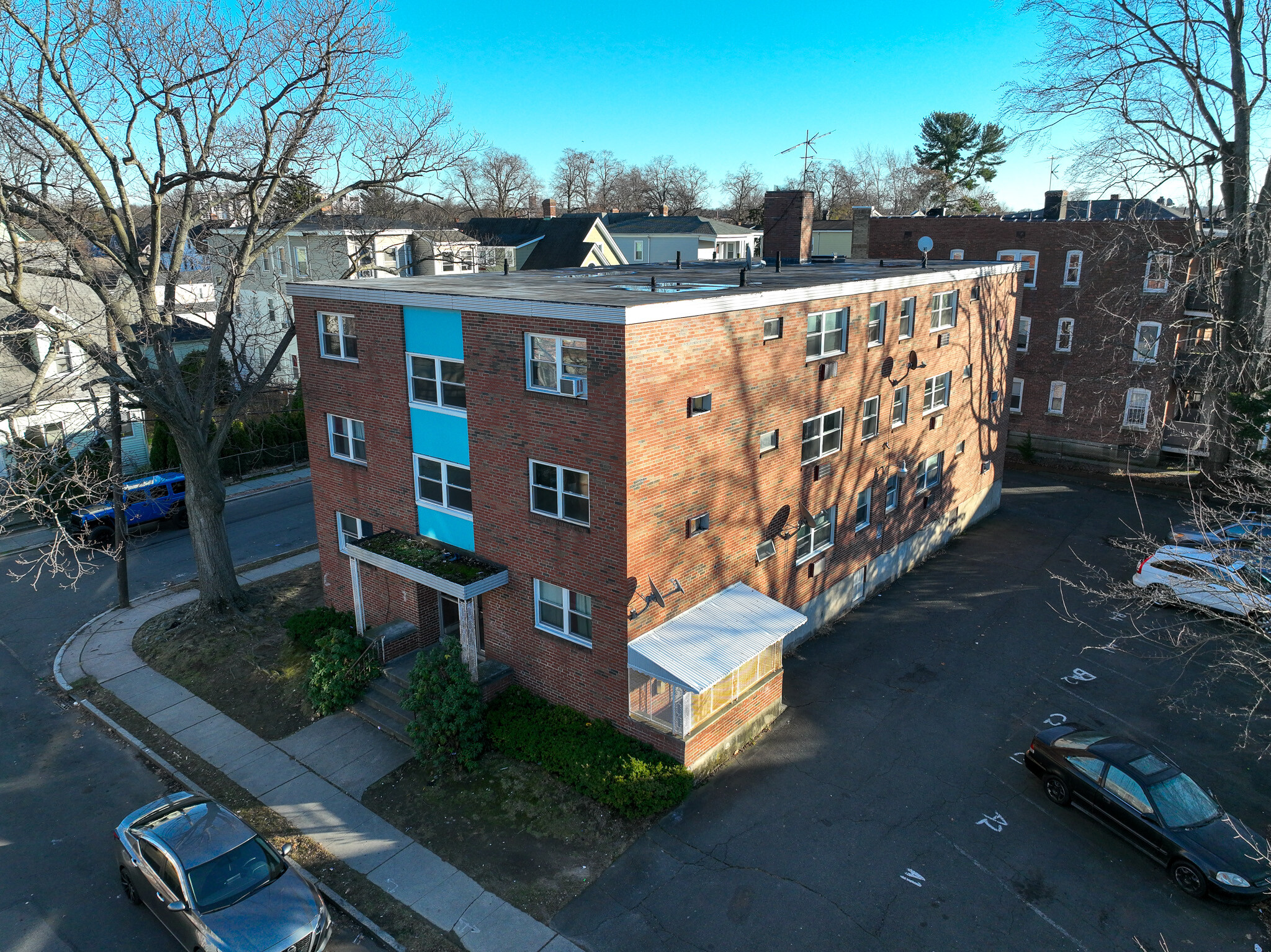 93 Chadwick Ave, Hartford, CT for sale Primary Photo- Image 1 of 1