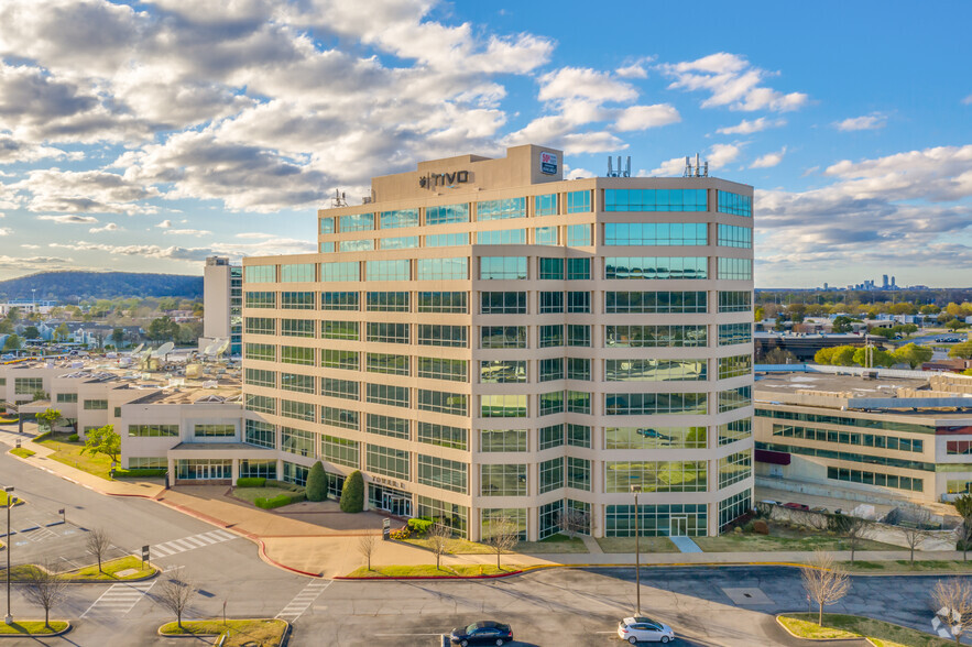 7130-7140 S Lewis Ave, Tulsa, OK for lease - Building Photo - Image 1 of 23