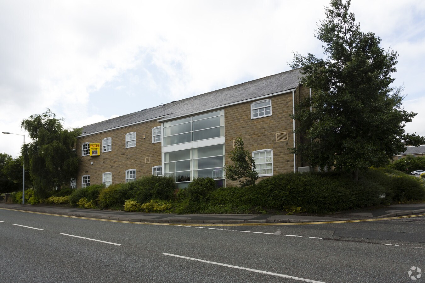 Salts Mill Rd, Shipley, BD18 3ST