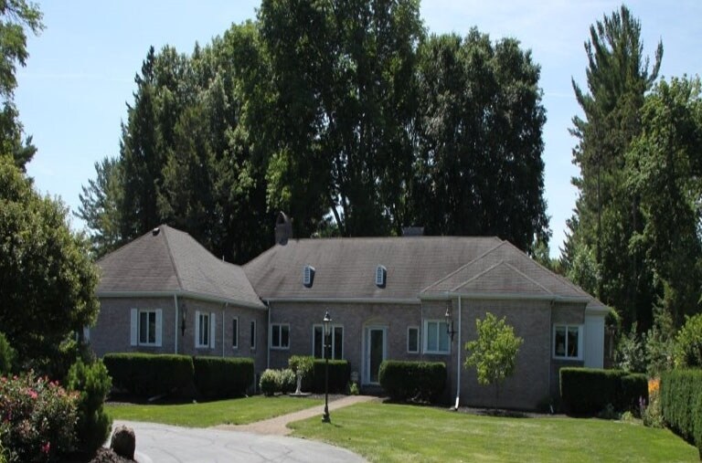 3939 Elmwood Ave, Rochester, NY for sale - Primary Photo - Image 1 of 1