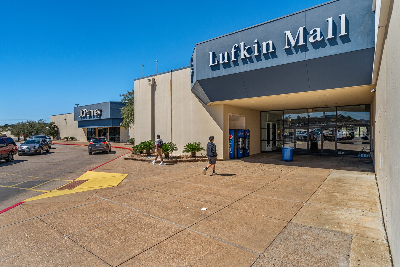 4600 S Medford Dr, Lufkin, TX 75901