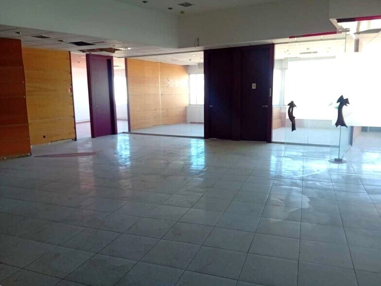 Office in Ariza for sale - Building Photo - Image 1 of 23