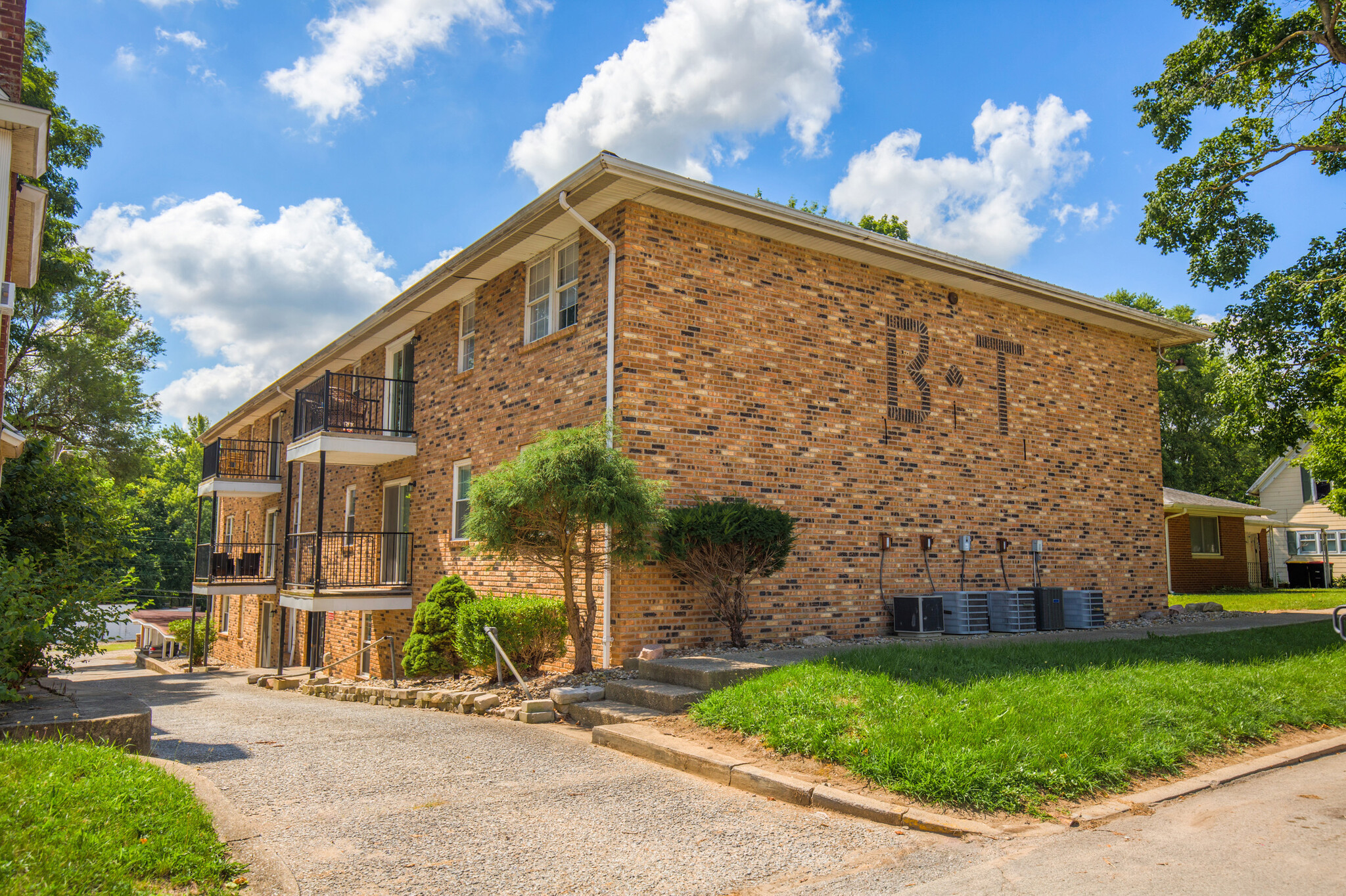 110 W Front St, Delphi, IN for sale Primary Photo- Image 1 of 1